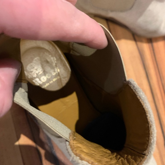 Roots sued, wedged ankle booties - Picture 2 of 8